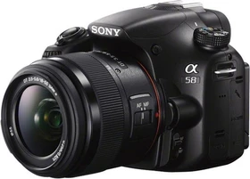 Sony Alpha 58 mit Objektiv 18-55mm 3.5-5.6 DT SAM