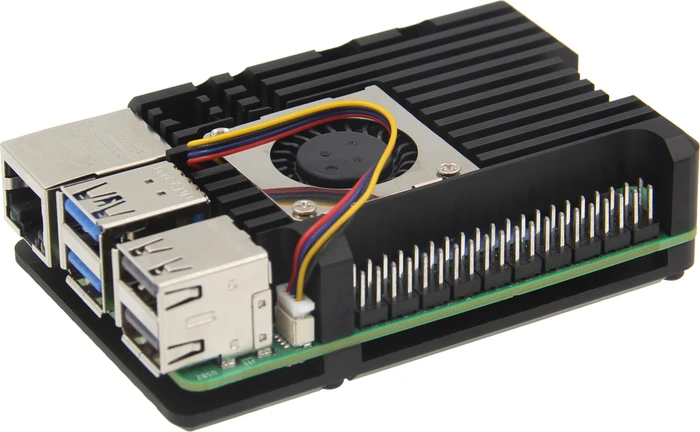 Geekworm Aluminiumgehäuse Armor Case für Raspberry Pi 5, mit 1x Lüfter, schwarz