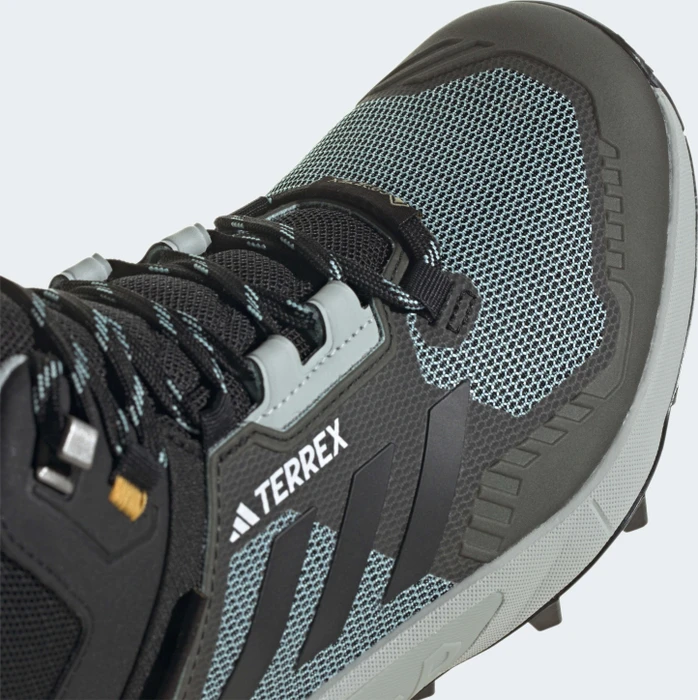 adidas Terrex Swift R3 Mid GTX semi flash aqua/core black/wonder beige (Damen)
