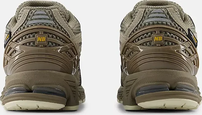 New Balance 1906R arid stone/black cement/dockside (Herren)