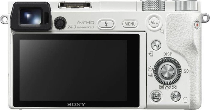 Sony Alpha 6000 weiß mit Objektiv E PZ 16-50mm 3.5-5.6 OSS