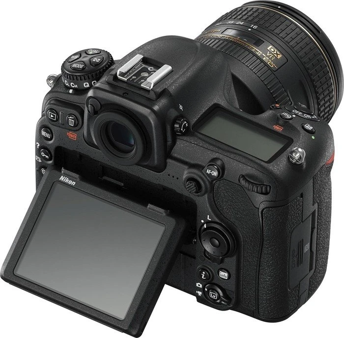 Nikon D500 mit Objektiv Fremdhersteller