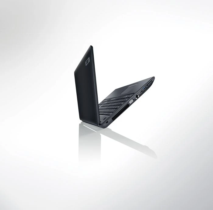Acer TravelMate P4 TMP453-MG-33114G50Mikk, Core i3-3110M, 4GB RAM, 500GB HDD, GeForce GT 630M, DE