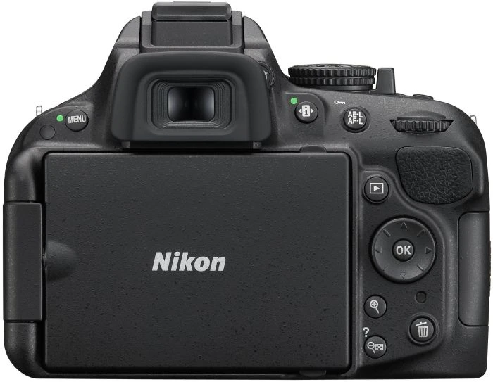 Nikon D5200 schwarz mit Objektiv Fremdhersteller