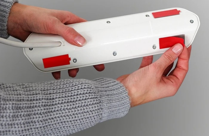 Brennenstuhl estilo Ecksteckdosenleiste, Tischsteckdose, 6-fach, 2x USB-A, 2m, silber/weiß