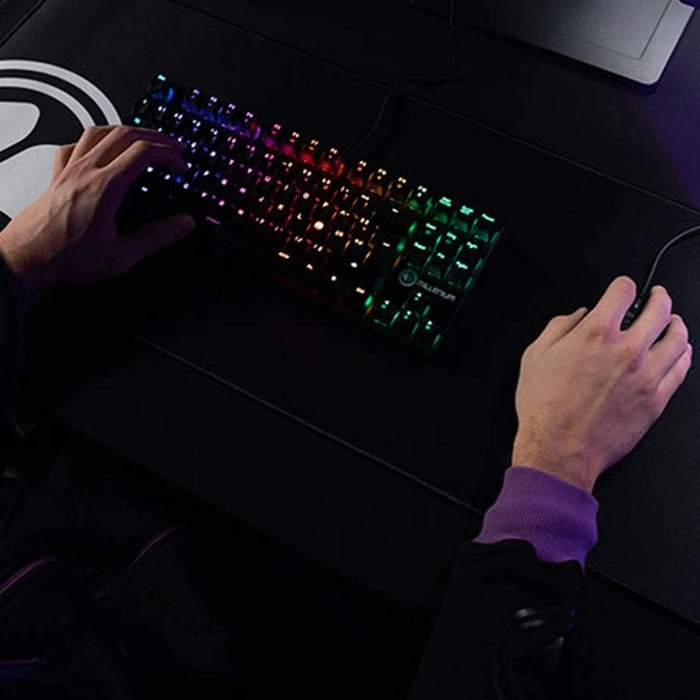 Millenium MO1 Gaming Mouse schwarz, USB