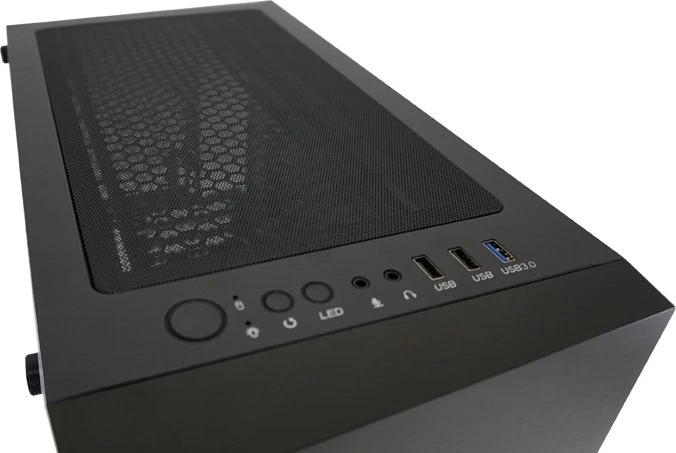 LC-Power Gaming 706B Destiny_X, Glasfenster