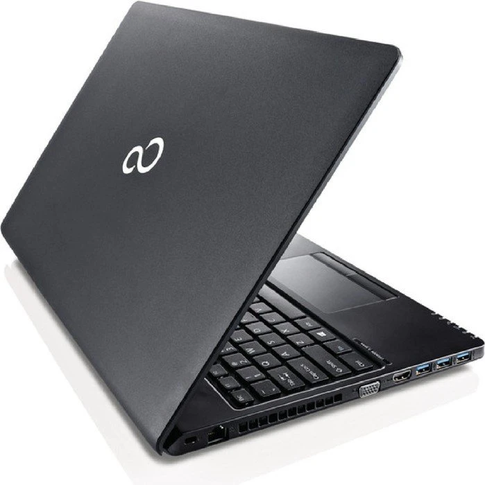 Fujitsu Lifebook A557, Core i5-7200U, 8GB RAM, 512GB SSD, DE