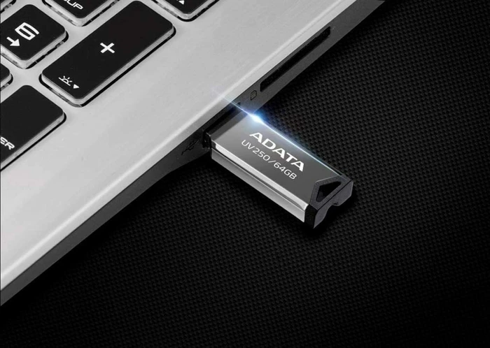 ADATA UV250 16GB, USB-A, USB 2.0