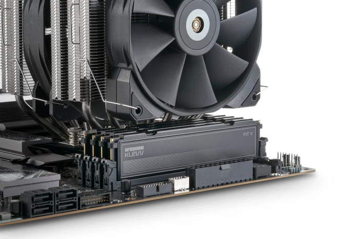 Klevv Fit V Jet Black UDIMM 32GB Kit, DDR5-5600, CL30-36-36-88