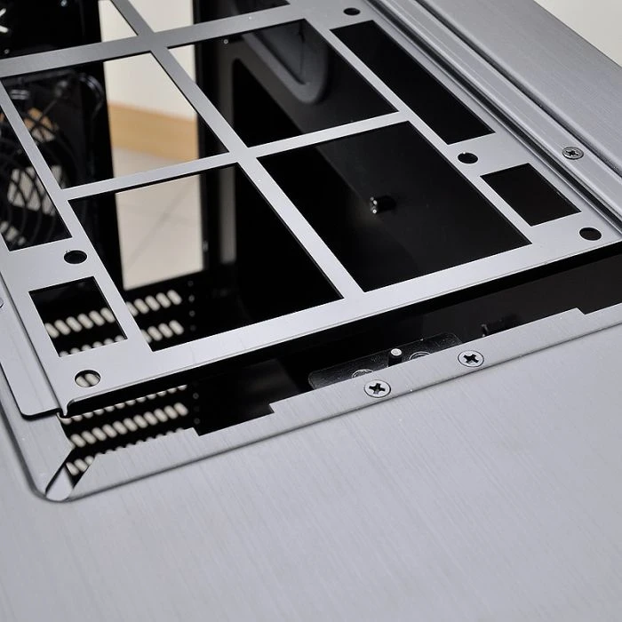 Lian Li PC-A51WRX schwarz/rot, Acrylfenster