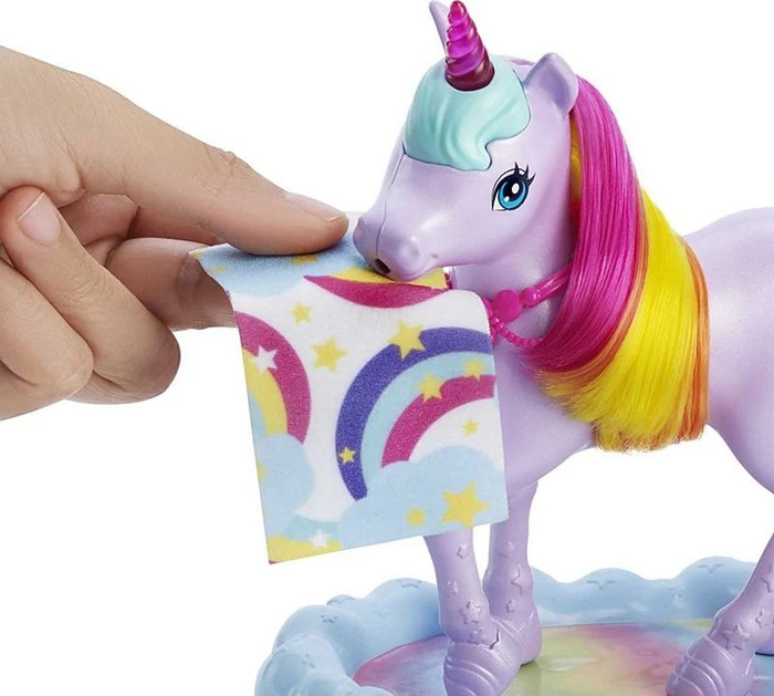 Mattel Barbie - Dreamtopia Dreamtopia Playset with Barbie, Pet Unicorn & Color Change Potty