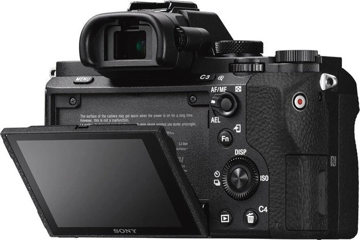 Sony Alpha 7 II mit Objektiv FE 28-70mm 3.5-5.6 OSS