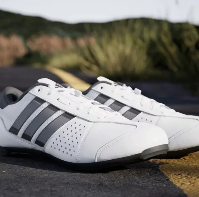 adidas Heritage Road cloud white/carbon