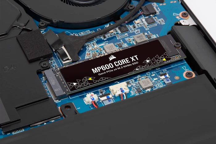 Corsair Force Series MP600 Core XT 2TB, M.2 2280 / M-Key / PCIe 4.0 x4, Kühlkörper