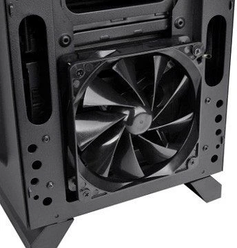 Thermaltake Chaser A31, Acrylfenster