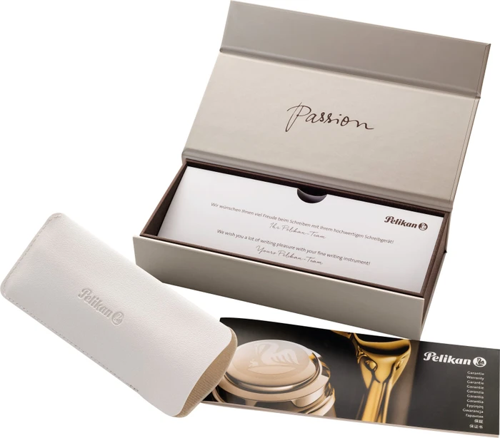 Pelikan Classic M200 braun marmoriert, rechte Hand, breit, Geschenkbox