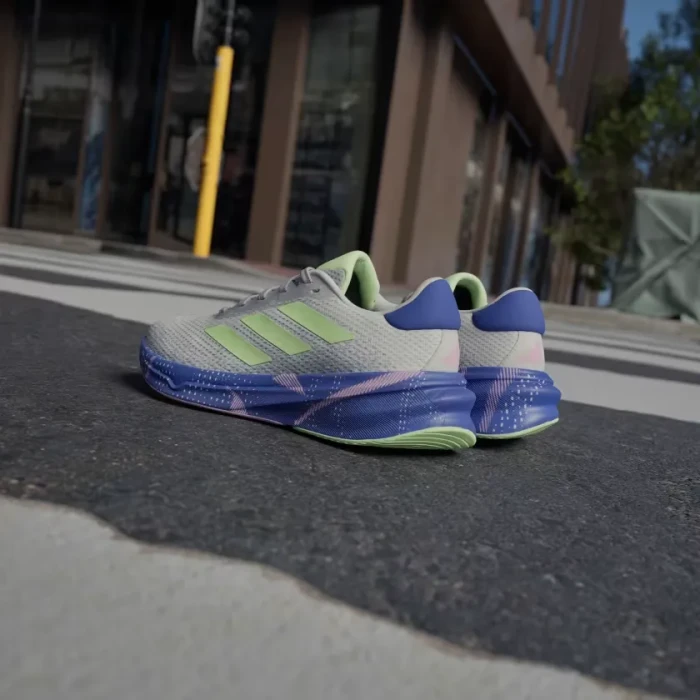 adidas Supernova Stride off white/green spark/lucid blue (Damen)
