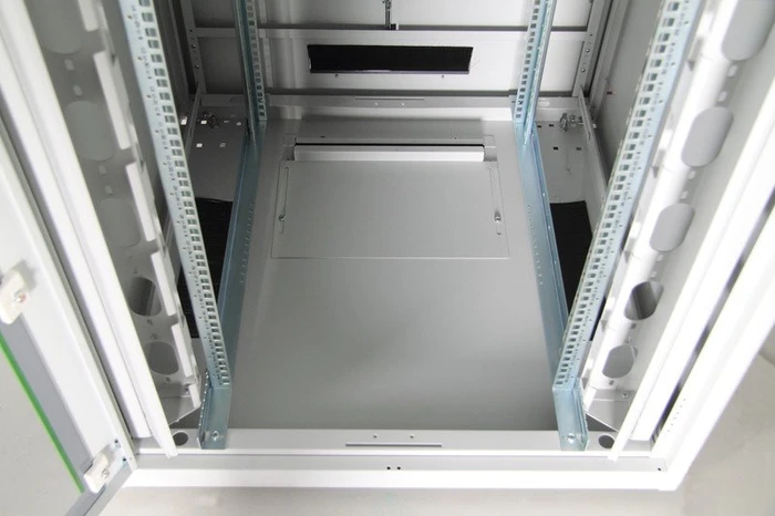 Digitus Professional Unique Serie Serverschrank 47HE, Sicherheitsglastür, IP2X, grau, 800mm tief
