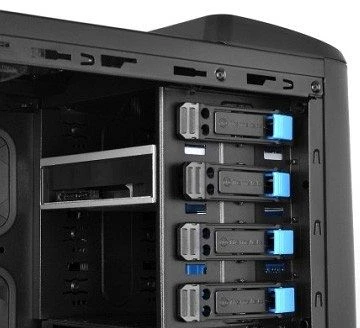 Thermaltake Chaser A41, Acrylfenster