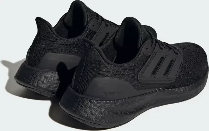 adidas Pureboost 23 core black/carbon (Damen)