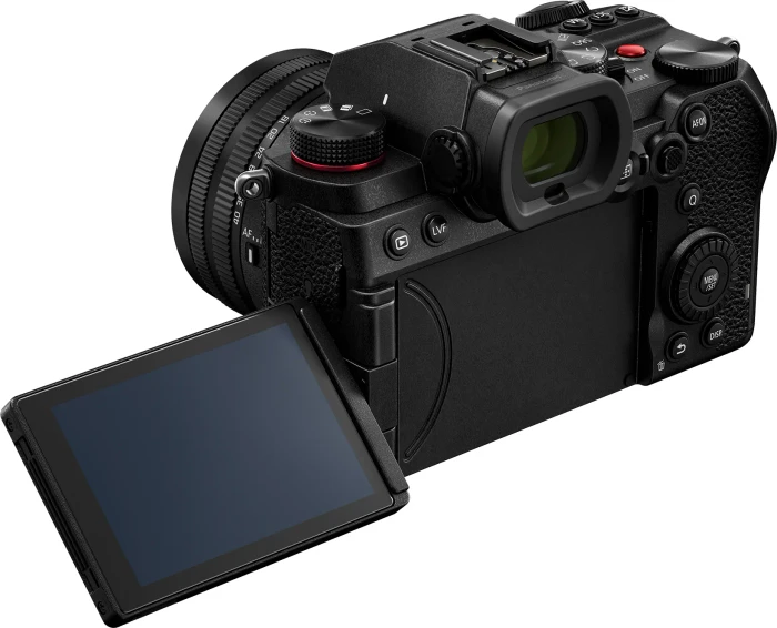 Panasonic Lumix DC-S5D mit Objektiv Lumix S 18-40mm 4.5-6.3