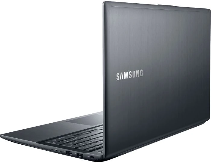 Samsung ATIV Book 8 - 880Z5E, schwarz, Core i7-3635QM, 8GB RAM, 1TB HDD, Radeon HD 8870M, DE