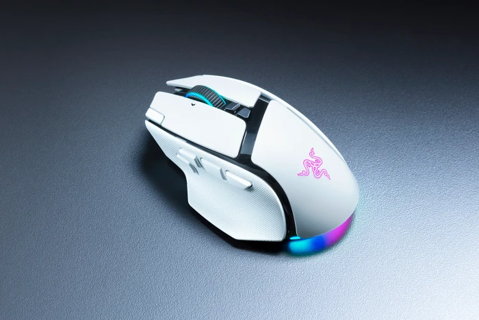 Razer Basilisk V4 Pro, weiß, USB/Bluetooth