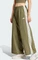 adidas Essentials 3-Streifen Lifestyle Woven Parachute Trainingshose lang olive strata/white (Damen) Vorschaubild