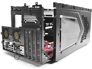 Thermaltake Armor A30, Acrylfenster