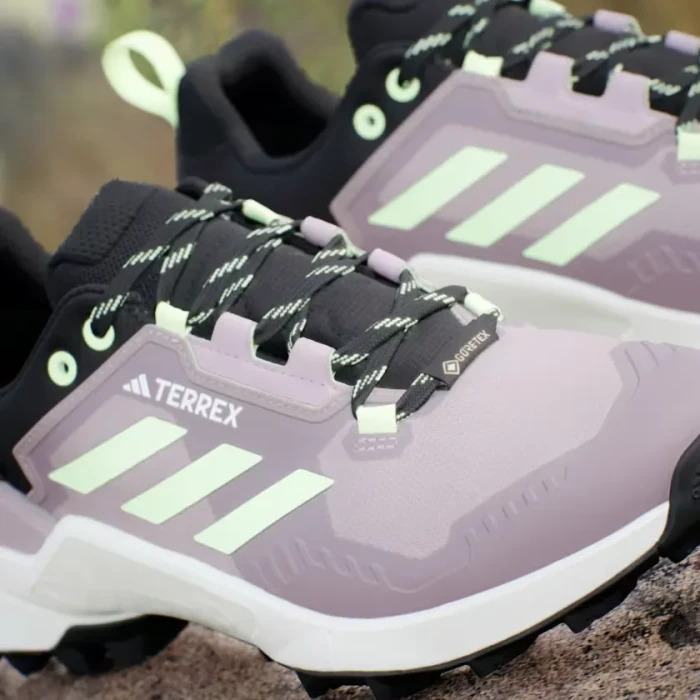 adidas Terrex Swift R3 GTX preloved fig/green spark/crystal jade (Damen)