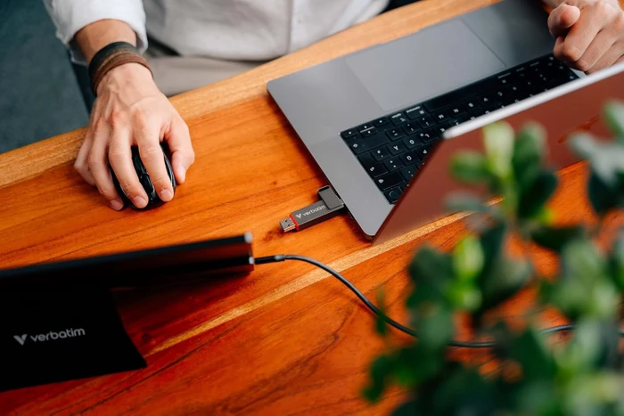 Verbatim Dual QuickStick 1TB, USB-A + USB-C, USB 3.2 Gen 1×1