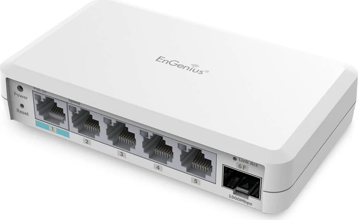 EnGenius Cloud Switch Series EXT Desktop Gigabit Smart Switch, 5x RJ-45, 1x SFP, PoE PD