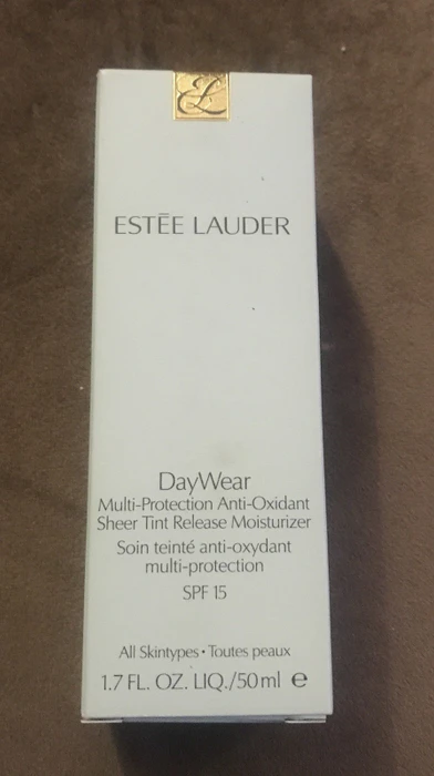 Estée Lauder DayWear Multi-Protection Anti-Oxidant Sheer Tint Release Moisturizer LSF15, 50ml