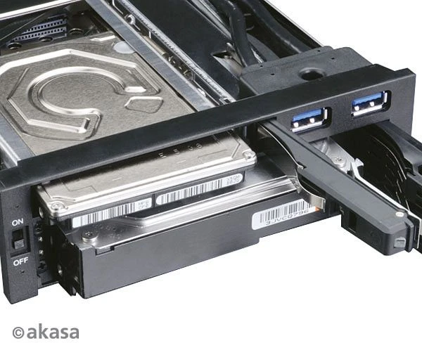 Akasa Lokstor M51