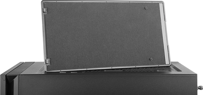 Cooler Master Silencio S400, schallgedämmt