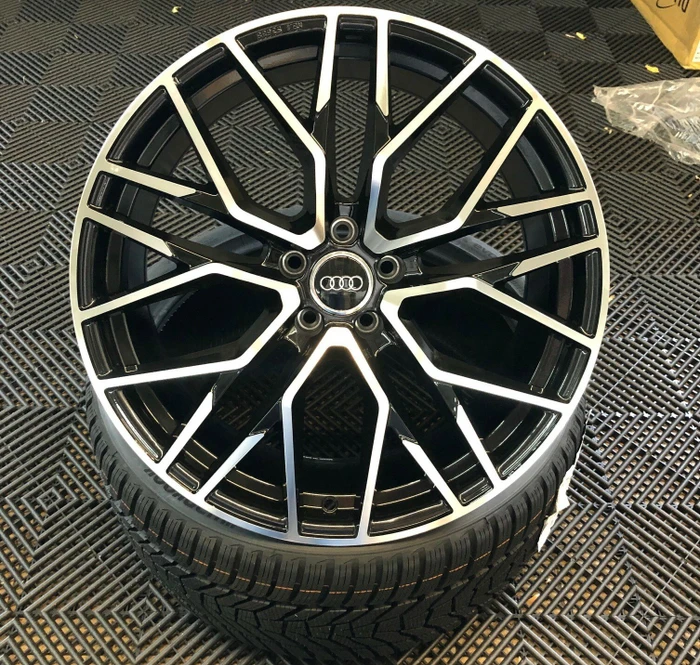 Carmani 20 Ludwig 9.0x20 5/112 ET45 (verschiedene Farben)