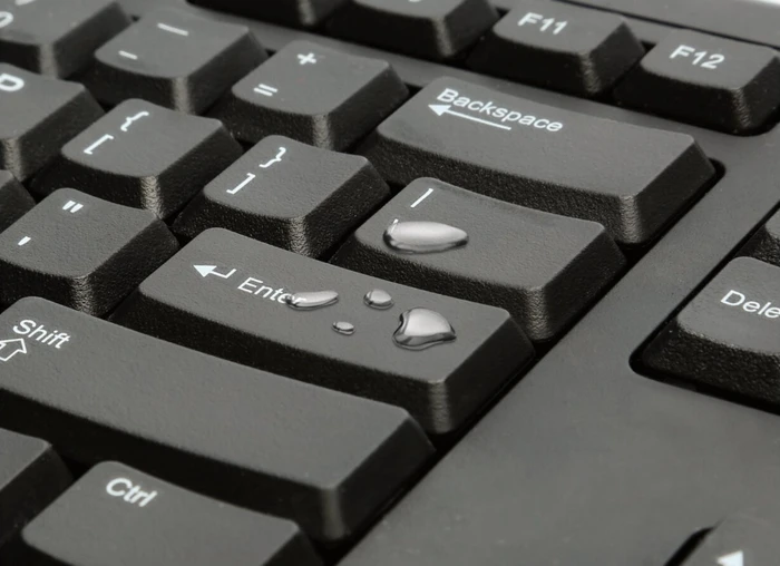 Kensington KB100 EQ, schwarz, USB, DE