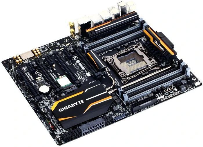 GIGABYTE GA-X99-UD7 WIFI (Intel 2011-3)