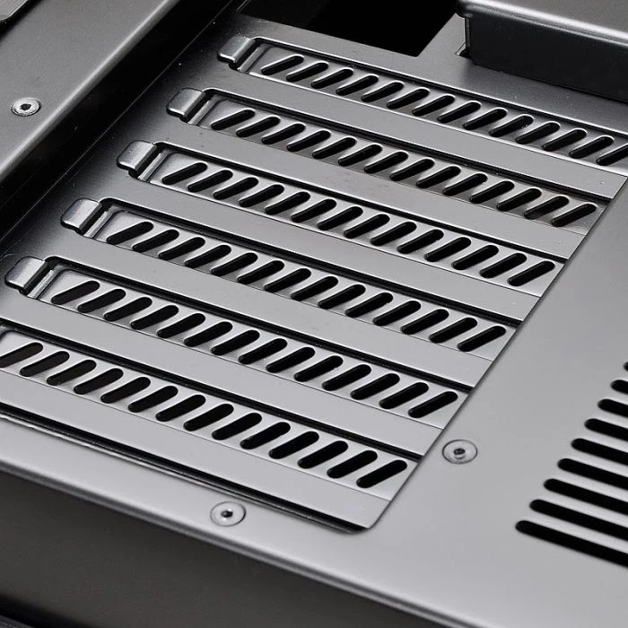 Lian Li PC-A51WRX schwarz/rot, Acrylfenster