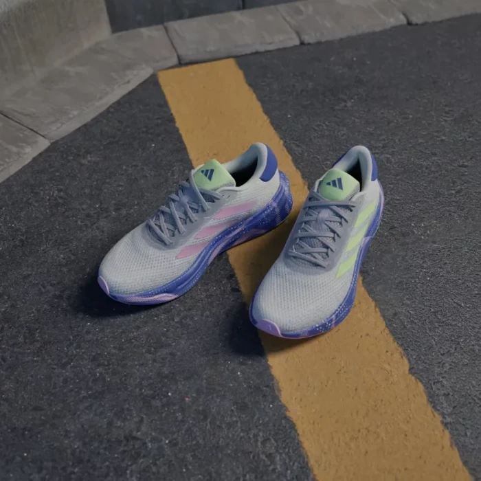 adidas Supernova Stride off white/green spark/lucid blue (Damen)