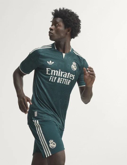adidas Real Madrid Authentic 2026/2027 Auswärtstrikot kurzarm (Herren)