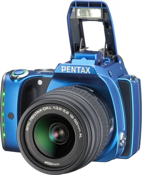 Pentax K-S1 blau mit Objektiv smc DA L 18-55mm 3.5-5.6 AL und smc DA L 50-200mm 4.0-5.6 ED