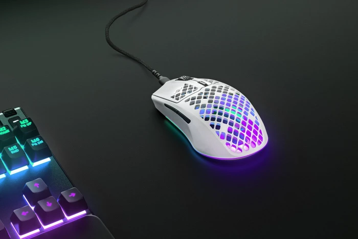 SteelSeries Aerox 3 Snow 2022 Edition, weiß, USB