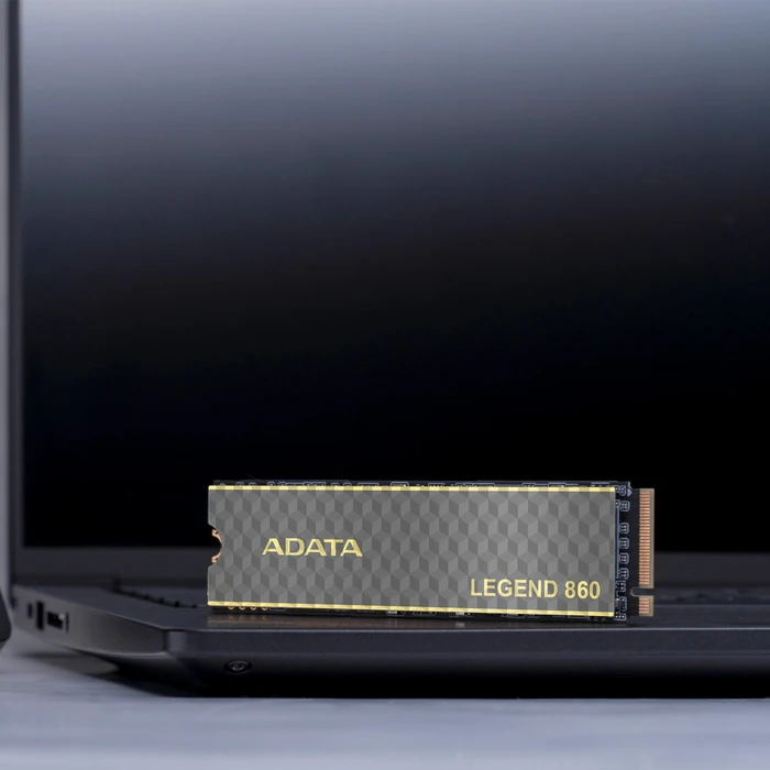 ADATA LEGEND 860 2TB, M.2 2280 / M-Key / PCIe 4.0 x4, Kühlkörper