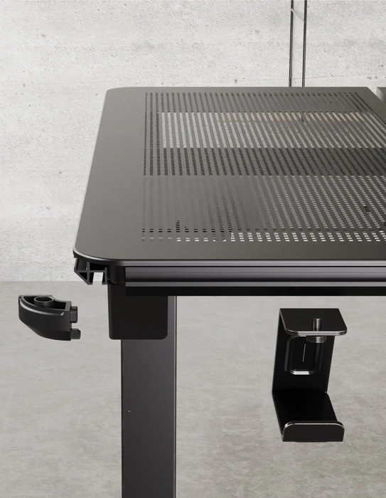 Thunder X3 LAB-X Lite Schreibtisch 130x70cm schwarz/schwarz