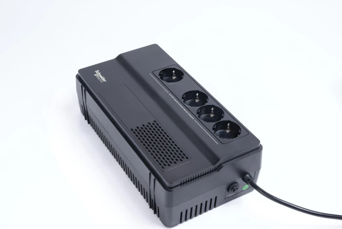 APC Easy UPS BVS, 1000VA, AVR