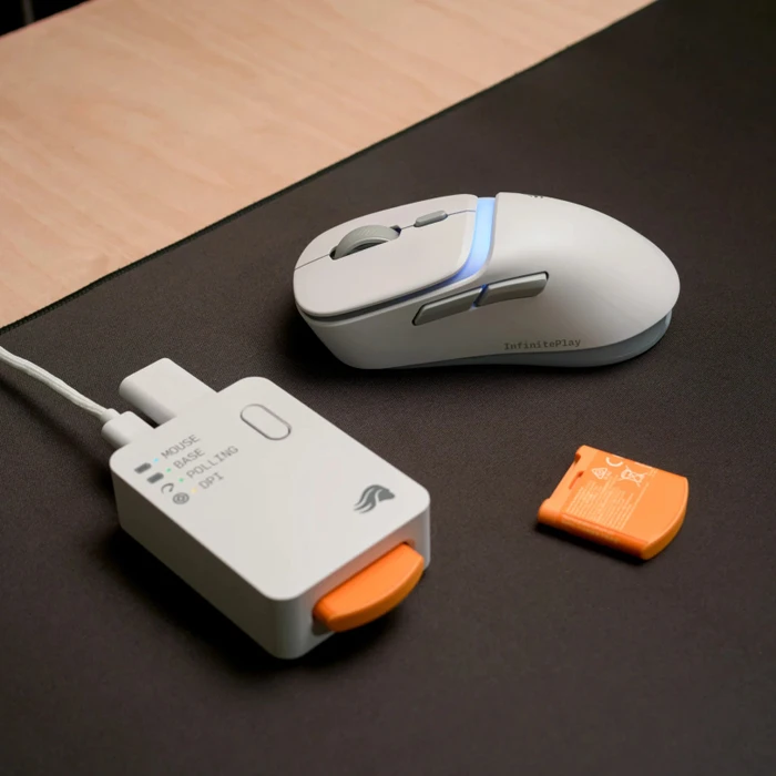 Glorious Model D3 8K Wireless mit Ladestation, weiß, USB/Bluetooth