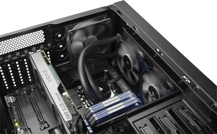 Corsair Carbide Series 330R titan, schallgedämmt