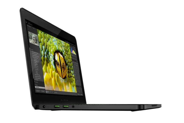 Razer Blade 14 - 3200x1800, Core i7-4720HQ, 8GB RAM, 256GB SSD, GeForce GTX 970M, UK